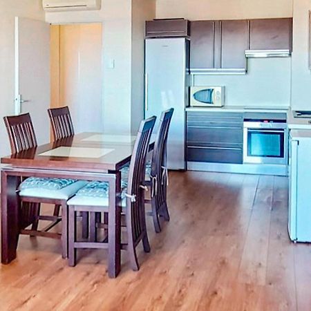 3 Bedroom Nice Apartment In Canet En Roussillon Extérieur photo