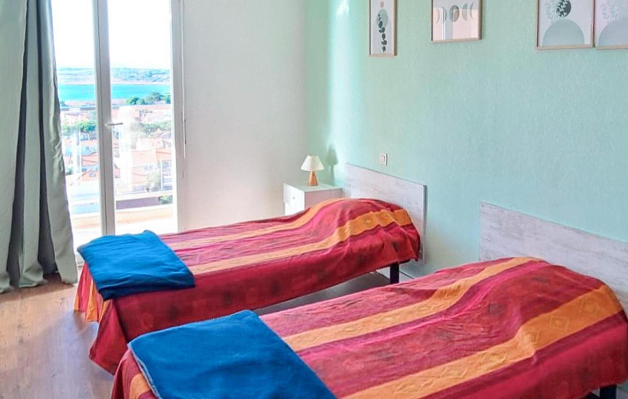 3 Bedroom Nice Apartment In Canet En Roussillon Extérieur photo